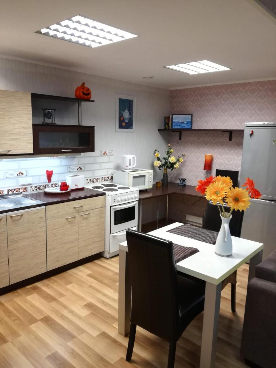 Papiniidu Studio Apartments Pärnu Buitenkant foto